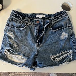 ONEILL - Denim Shredded Short Shorts